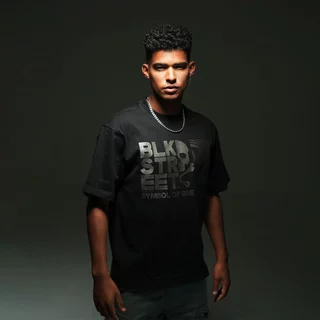 DAVIE JONES [BLK STREET] เสื้อยืดผู้ชาย Graphic Oversized Fit T-Shirt สีดำ WA0309
