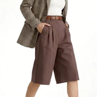 Kayla Bermuda Short กางเกงเบอร์มิวด้าทรงสวย ที่ใส่แล้วดูแพงทรงขากว้าง ผ้าไมโครผ้าใส่สบายไม่อึดอัด ใส่เที่ยวใส่ทำงานได้
