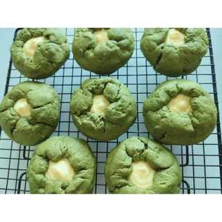 matcha cream cheese soft cookies ชิ้นละ 75 กรัม