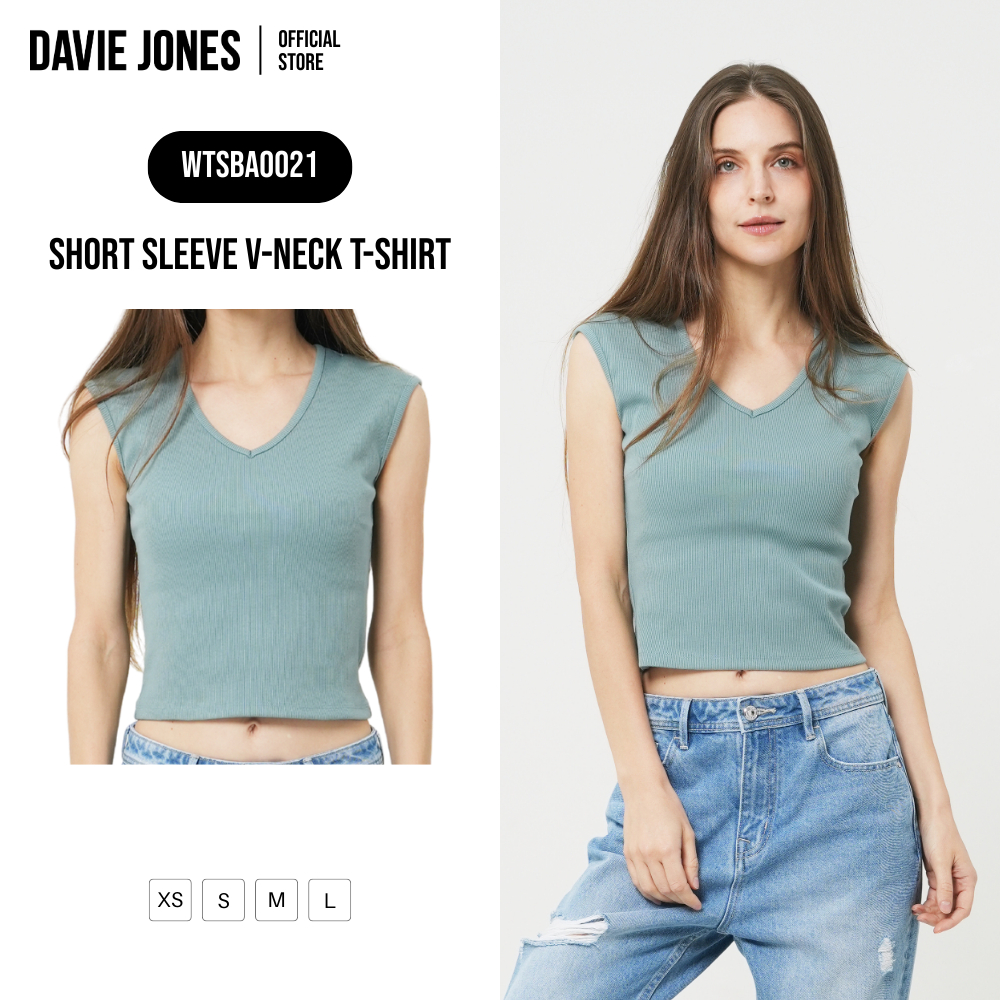 DAVIE JONES WOMEN [BE FEARLESS] เสื้อยืดผู้หญิง Short Sleeve V-Neck T-Shirt สีเขียวอมเทา BA0021 ราคา ถูกที่สุด ดีลบีเคเค