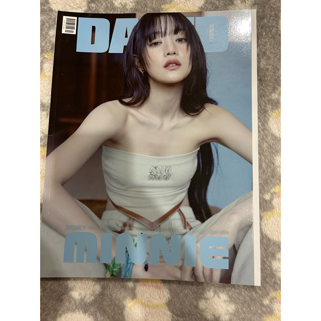(พร้อมส่ง) นิตยสารปกมินนี่ MINNIE i-dle (G)I-DLE