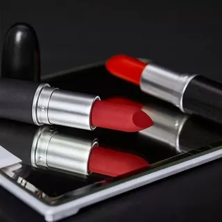 ส่งฟรีน้ำหอม ขนาดทดลอง ลิปสติก M.A.C Powder Kiss Lipstick #314 #316 #923 #930#813#926 เนื้อMatte 3g ลิป ลิปสติก