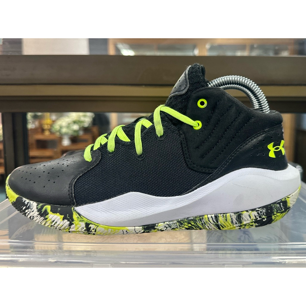 รองเท้ามือสอง✌️ Under A rmour 🐸 size: 40/25