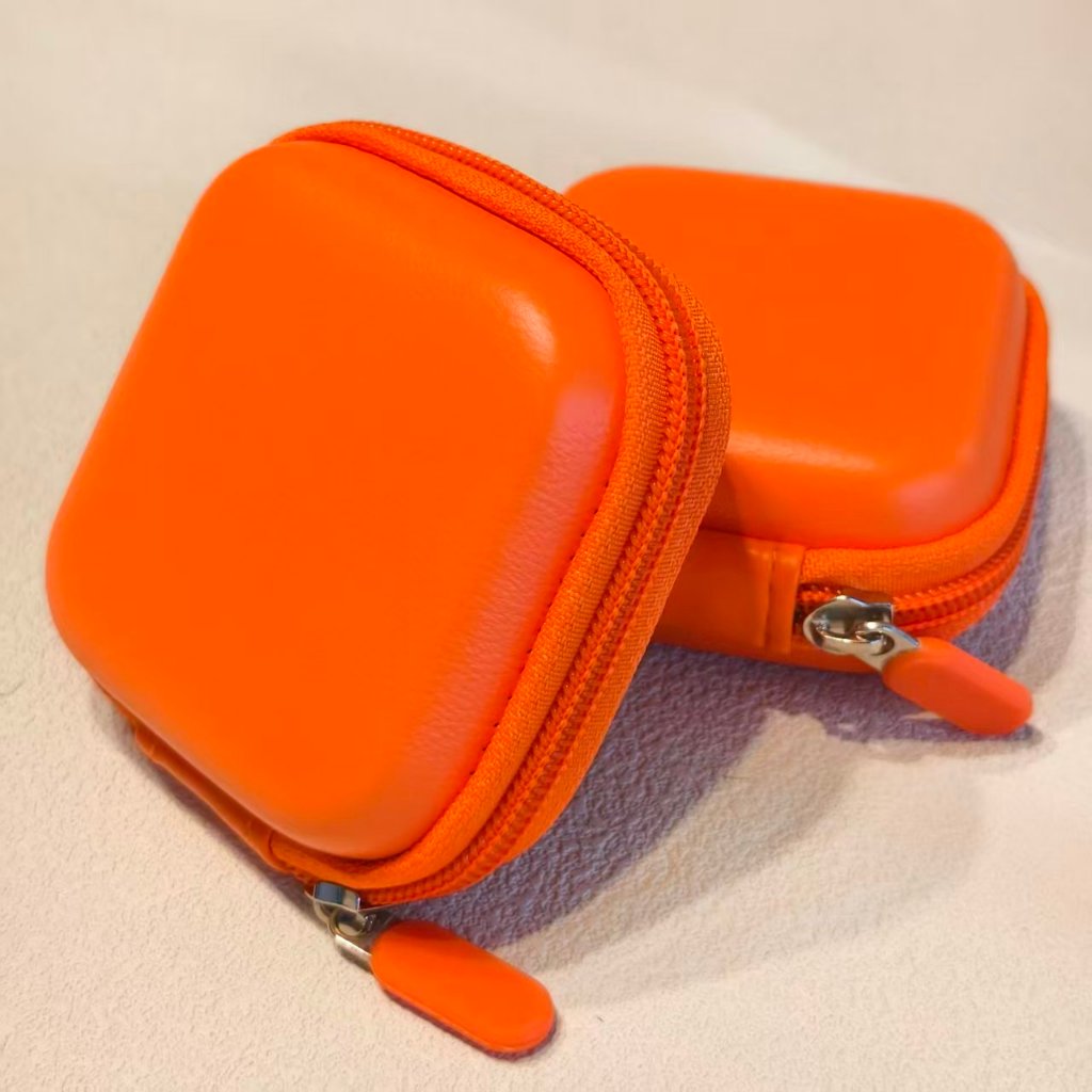 EVA Leather Case เคสหนังขนาด 8.5×8.5×3.5 cm สำหรับใส่หูฟังและอุปกรณ์ต่างๆ คุณภาพสูง หนากว่าเคสทั่วไป ราคา ถูกที่สุด ดีลบีเคเค แกลเลอรีภาพที่ 5