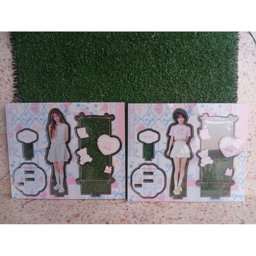 สแตนดี้อะคริลิค Minju+Moka วง ILLIT
