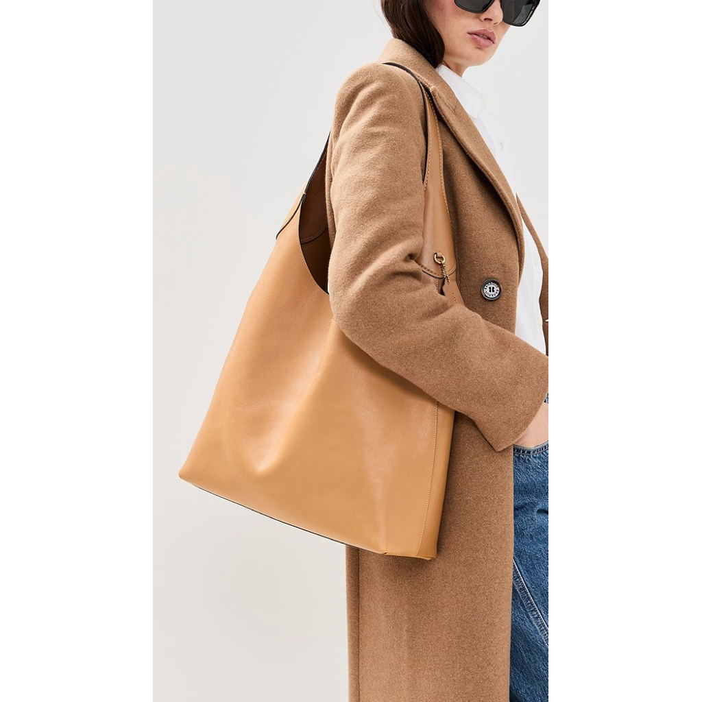 Coach Brooklyn 39” honey brown - pre owned Thai shop