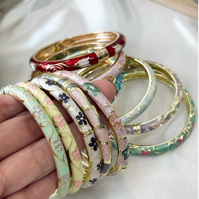 Bangles ฉลุลายดอกไม้ ลวดลายต่างๆ กำไลลงยา กำไลข้อมือ