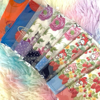 [พร้อมส่ง/มีส่งด่วน] ผ้าเช็ดหน้า ผ้าโพกผม ผ้าพันคอ ลอร่า ลาย…