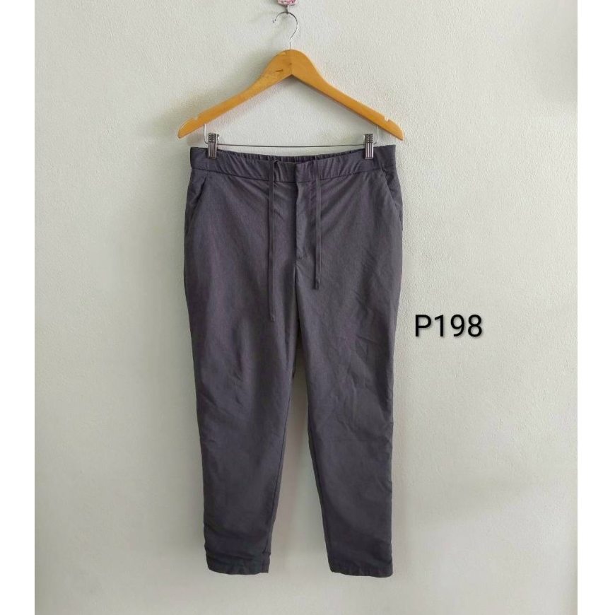XL(ญ) กางเกง Warm Easy (P198) แบรนด์ uniqlo ยูนิโคล่ กันน้ำกันลม