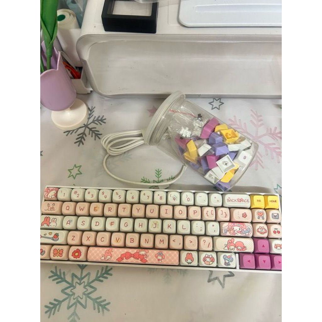 Keyboard 60%  Royal Kludge RK71 RGB Backlit  สีขาว  ปุ่มBrown Switch 🤎🤎