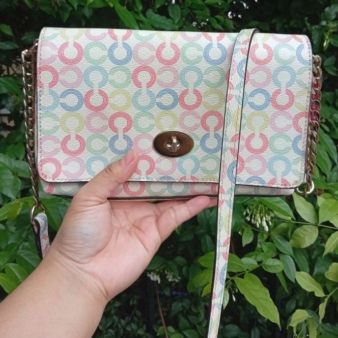 Coach Vintage Y2K Bag มือสอง Multicolor Signature Canvas Bag กระเป๋า Coach Y2K สะพายไหล่