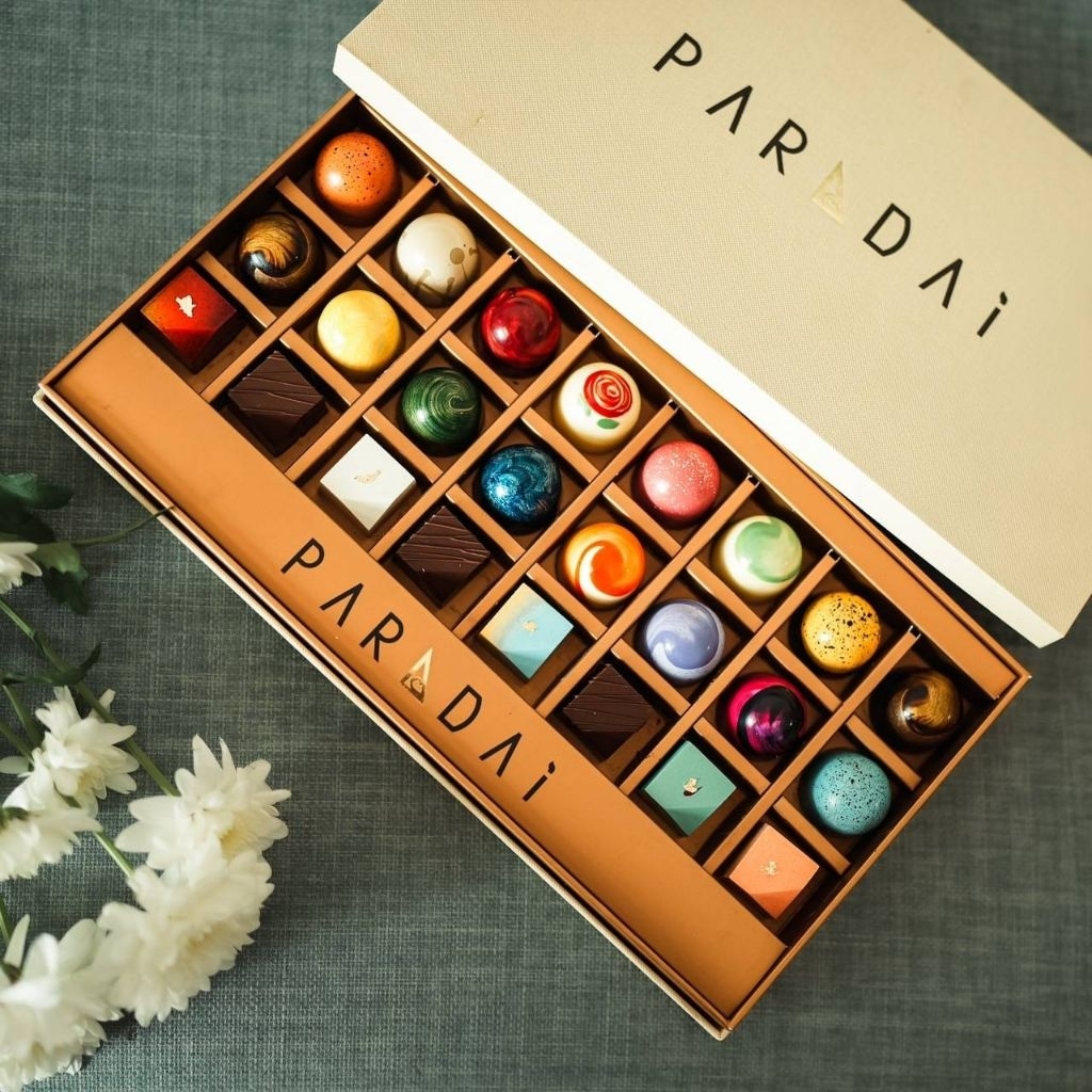 PARADAi - Bonbon Boxset 24 pcs. / ภราดัย - ช็อคโกแลตบงบงหลากหลายรสชาติ กล่องเซ็ต 24 ชิ้น