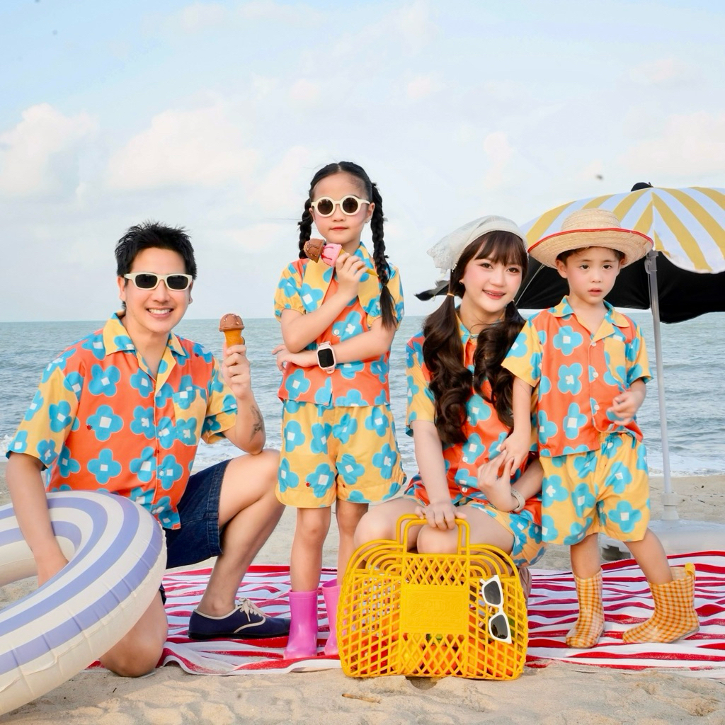ชุดครอบครัว สงกรานต์ รุ่น flower bloom(รหัส244)