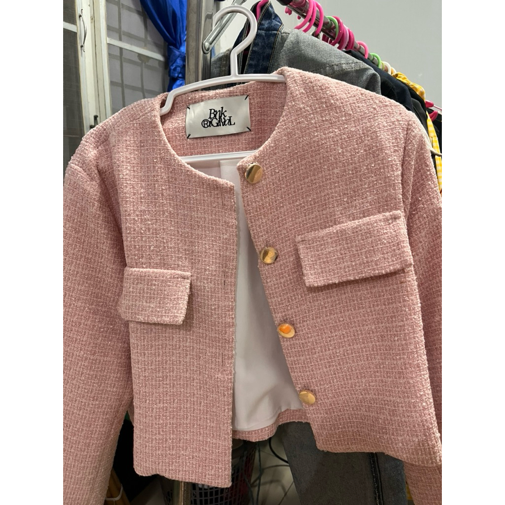 BNK brand รุ่น milan tweed jacket สีชมพู