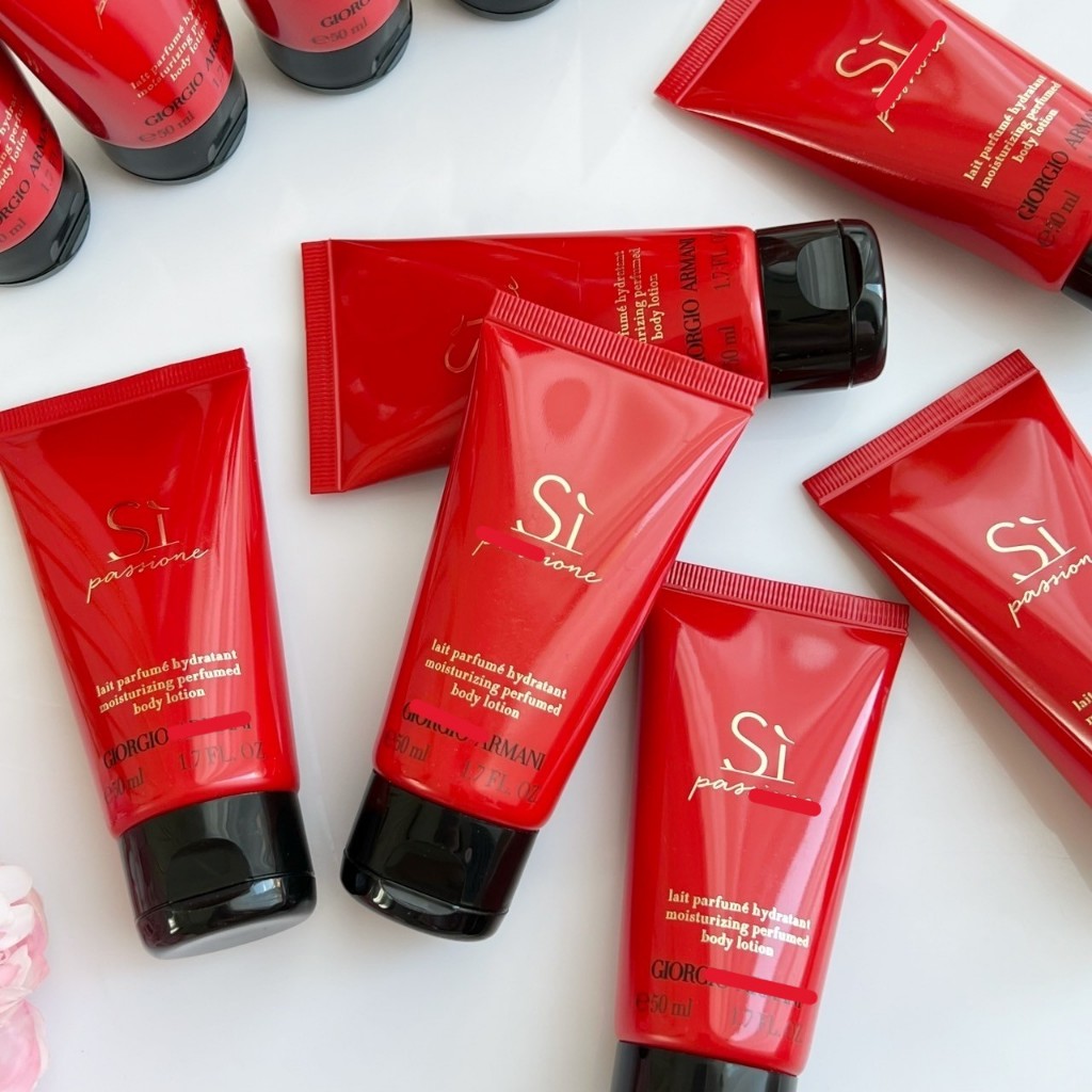 ของดี ของหายาก ของแรร์ไอเท็มมมมม G i 0 r g i 0  A r m a n i Si P a s s i 0 n e Perfumed Body Lotion 