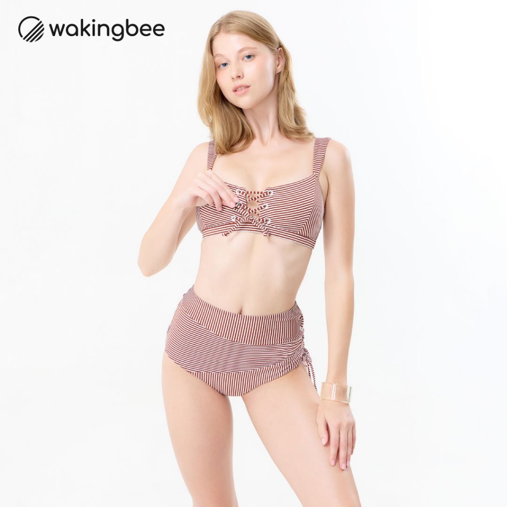 Wakingbee Bowline Two-Piece (Brown) ชุดว่ายน้ำ ทูพีซ ผ้าลายทาง ดีเทลเชือกผูก บรามีฟองน้ำ บิกินี่เอวสูง ผ้ากันยูวี แห้งไว
