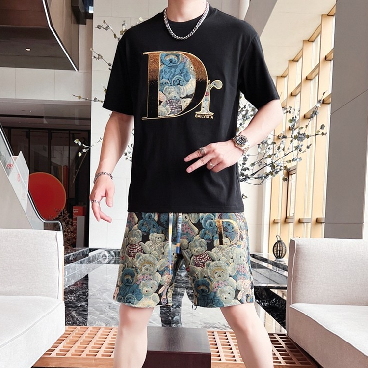 เสื้อผ้าผู้ชาย เสื้อยืด+กางเกงขาสั้น พร้อมส่งในไทย