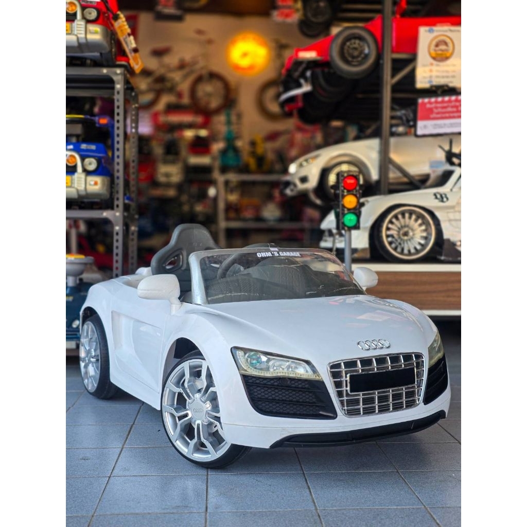 รถแบตเตอรี่เด็กขับ AUDI R8 SPYDER มือสองญี่ปุ่น ลิขสิทธิ์แท้