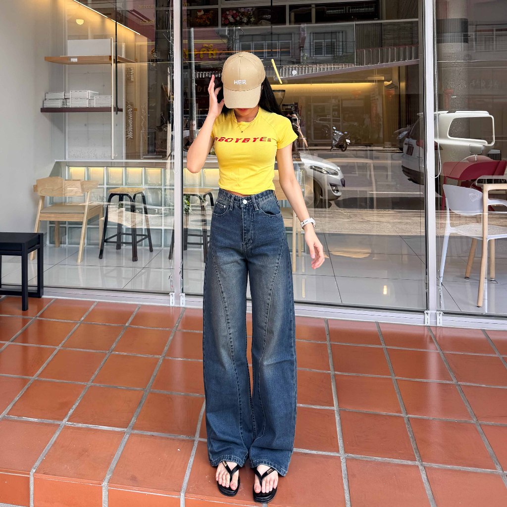 กางเกงยีนส์ขากระบอกแต่งขา รุ่น Bamboo Jeans