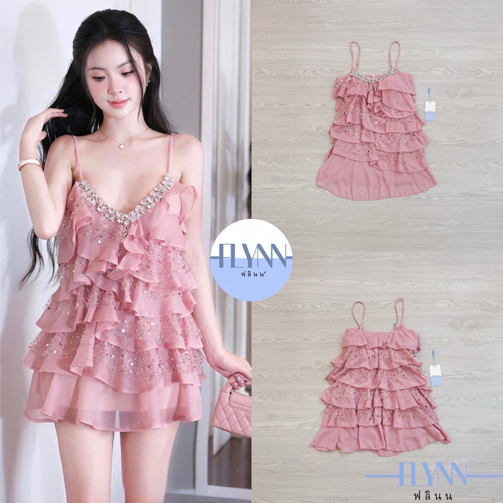 Flyn-ชุดเดรสสีชมพูระบายทั้งตัวเสริมผ้าแต่งกริตเตอร์เพิ่มความสวยแพงด้วยช่วงอกแต่งเพชรเม็ดใหญ่กำลังดี