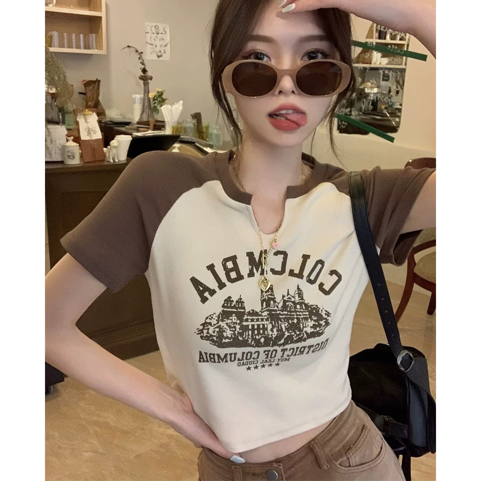 เสื้อครอป พิมพ์ลายอักษร วินเทจ เอวลอย แขนสั้น ผ้าร่องเล็ก ผ้ายืด เข้ารูป คอตตอน พร้อมจัดส่งจ้า