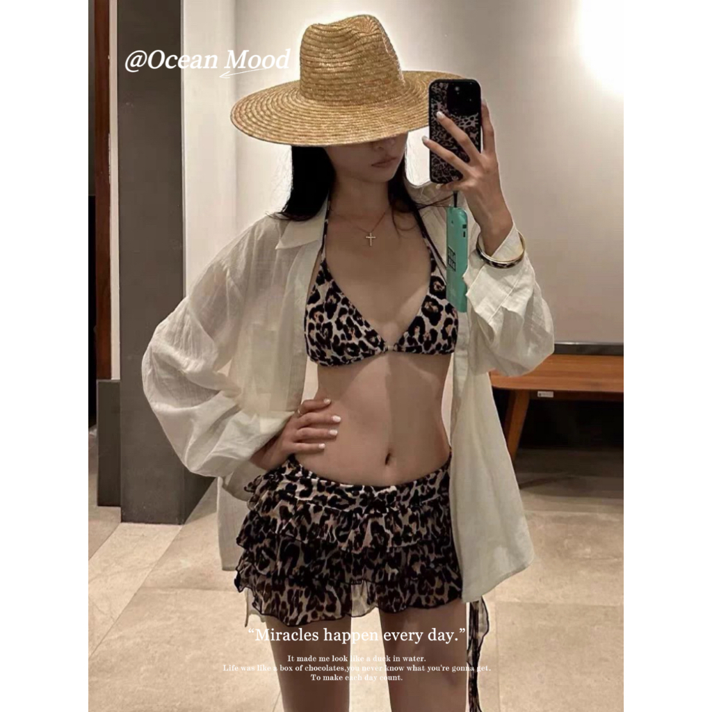 ชุดว่ายน้ำลายเสือ สไตล์ Y2K กระโปรงสั้น บิกินี่ 3 ชิ้น ถ่ายรูปปังมาก ✨ Leopard Swimwear | Ocean Mood ราคา ถูกที่สุด ดีลบีเคเค รูปภาพหลัก