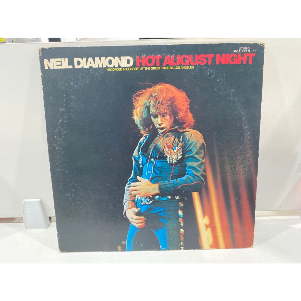 2 LPVinyl Records แผ่นเสียงไวนิล NEIL DIAMOND HOT AUGUST NIGHT  (E13D38)