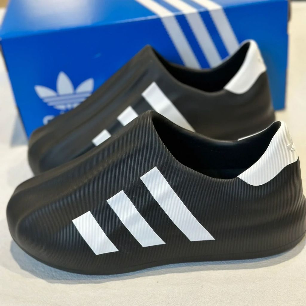 Adidas_ รองเท้าแตะ แฟชั่นใหม่ ลายสามขีด พื้นนุ่ม ใส่สบาย ไม่เจ็บเท้า