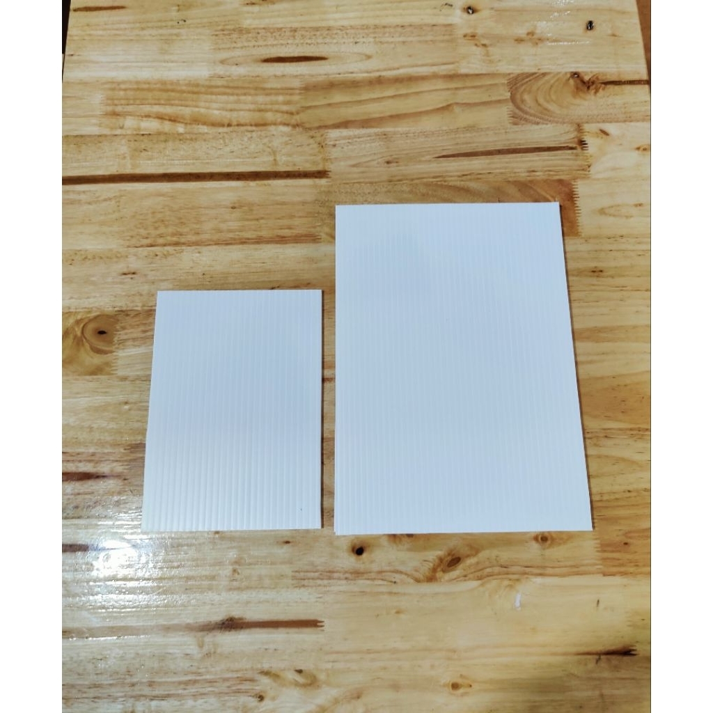 ฟิวเจอร์บอร์ดสีขาวหนา5มิล.ขนาดA3,A4,A5 1แพ็ค5ชิ้น