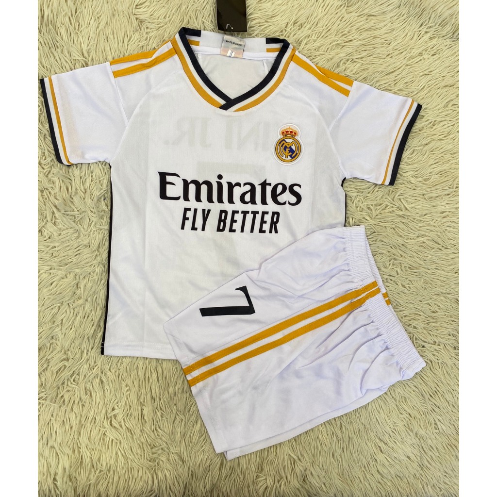 ชุดฟุตบอลเด็กเบอร์7สกรีนชื่อVINT JRสีขาวเสื้อ+กางเกง