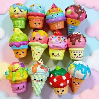 ไอศกรีมโคนทำจาก PU คืนตัวช้า บีบได้ ของเล่นคลายเครียดสำหรับเด็กยอดนิยม รูปทรงเหมือนไอศกรีมโคนจริง