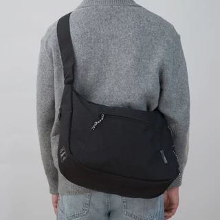 Malabaru ‘CHUCK‘ Crossbody Bag กระเป๋าผ้าไนลอน สะพาย