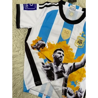 ชุดฟุตบอลเด็กสีฟ้าขาวสกรีนรูปเมสชี่เบอร์10ชื่อMESSIเสื้อ+กางเกง