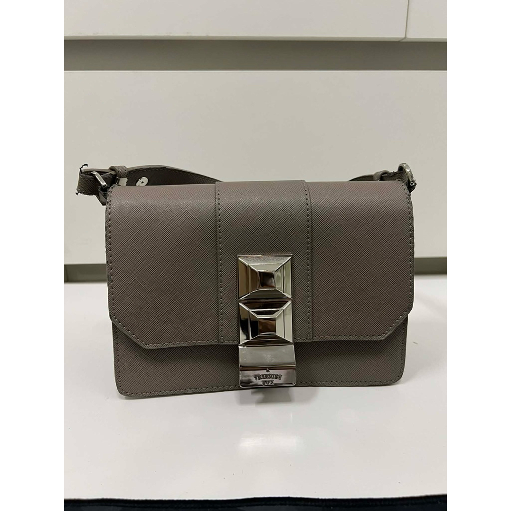 atreasurebox Layer s Taupe กระเป๋า อุปกรณ์ครบ กล่อง ถุงผ้า สายสะพาย 2 เส้น