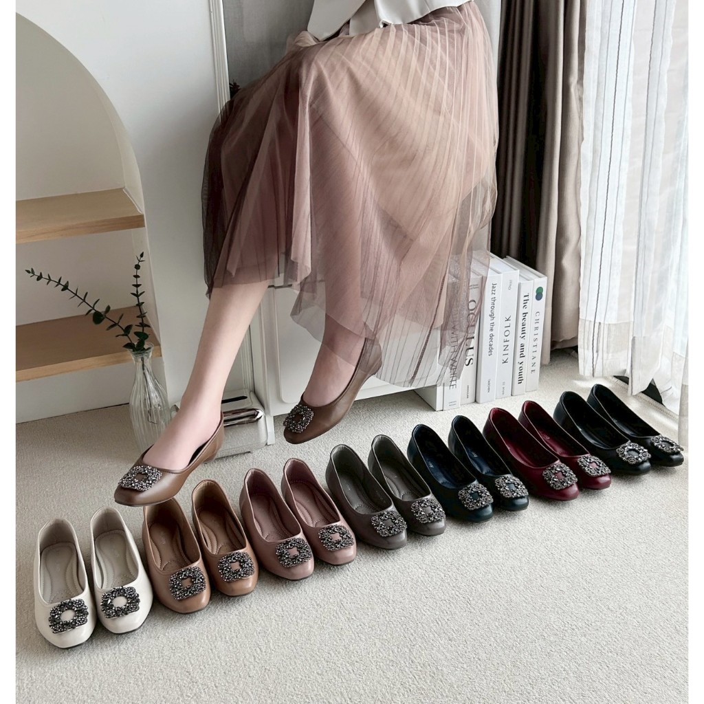 รองเท้าคัทชู หนังนิ่มปลายตัด Block Heels ส้นสูง0.5นิ้ว Kaimooksissy ks251105