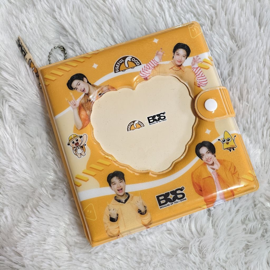 BUS Card Album สมุดใส่การ์ด usefulfood