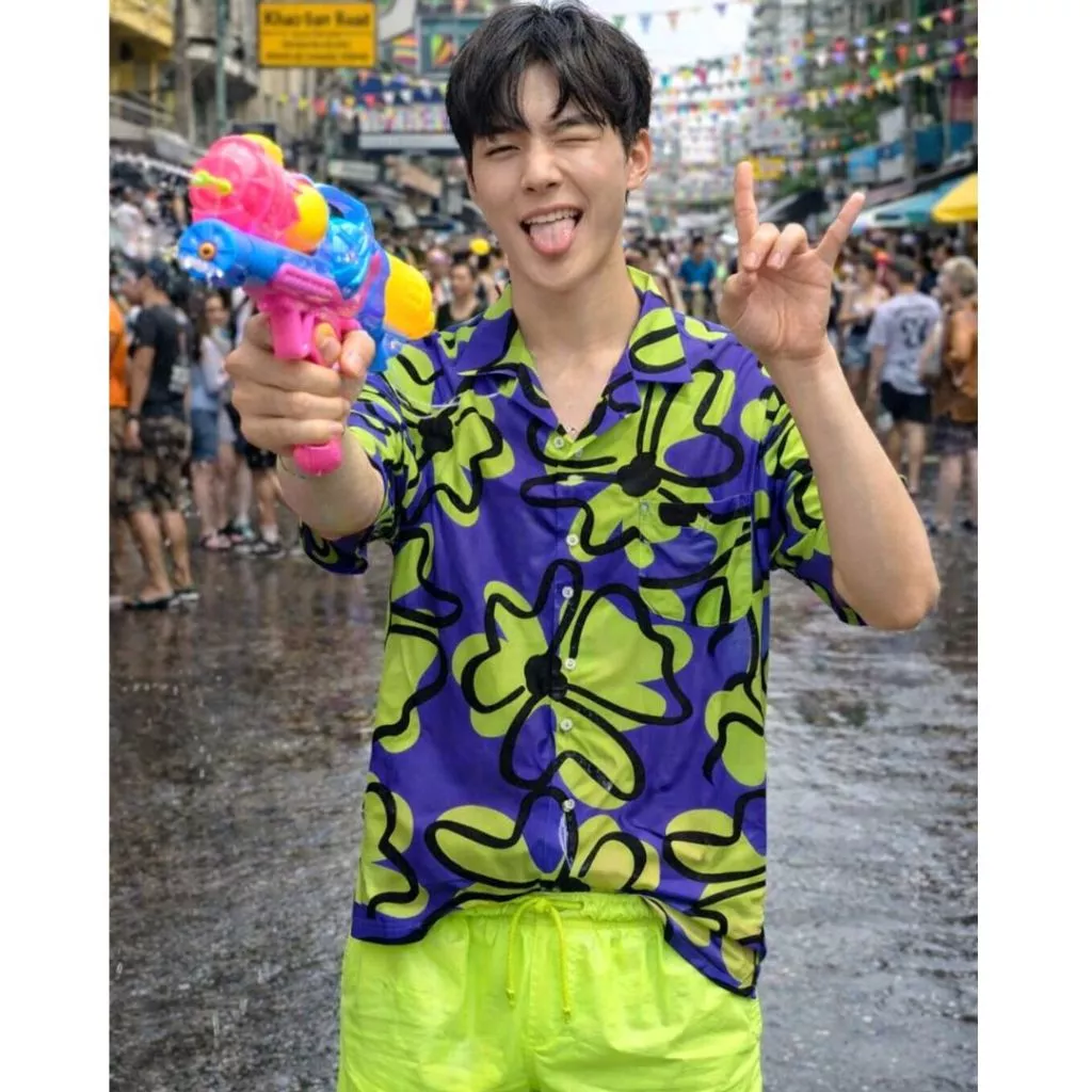 WOLF Hawaii Shirt เสื้อเชิ้ตแขนสั้น ลายดอกสีน้ำ H247 thumbnail 5