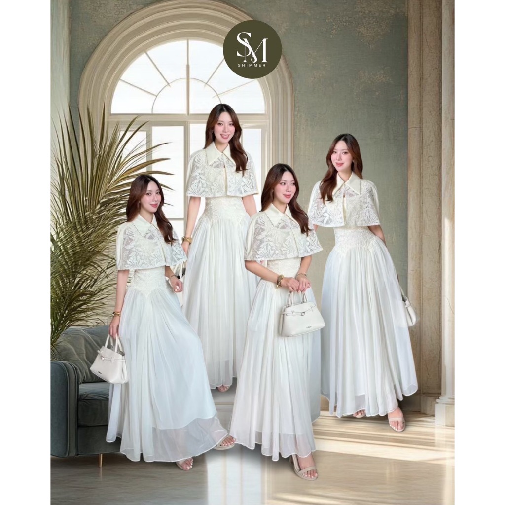 รบกวนเช็คสินค้าก่อนสั่งซื้อคะ • S H i M M E R Ivory Lace Cape Maxi Dress