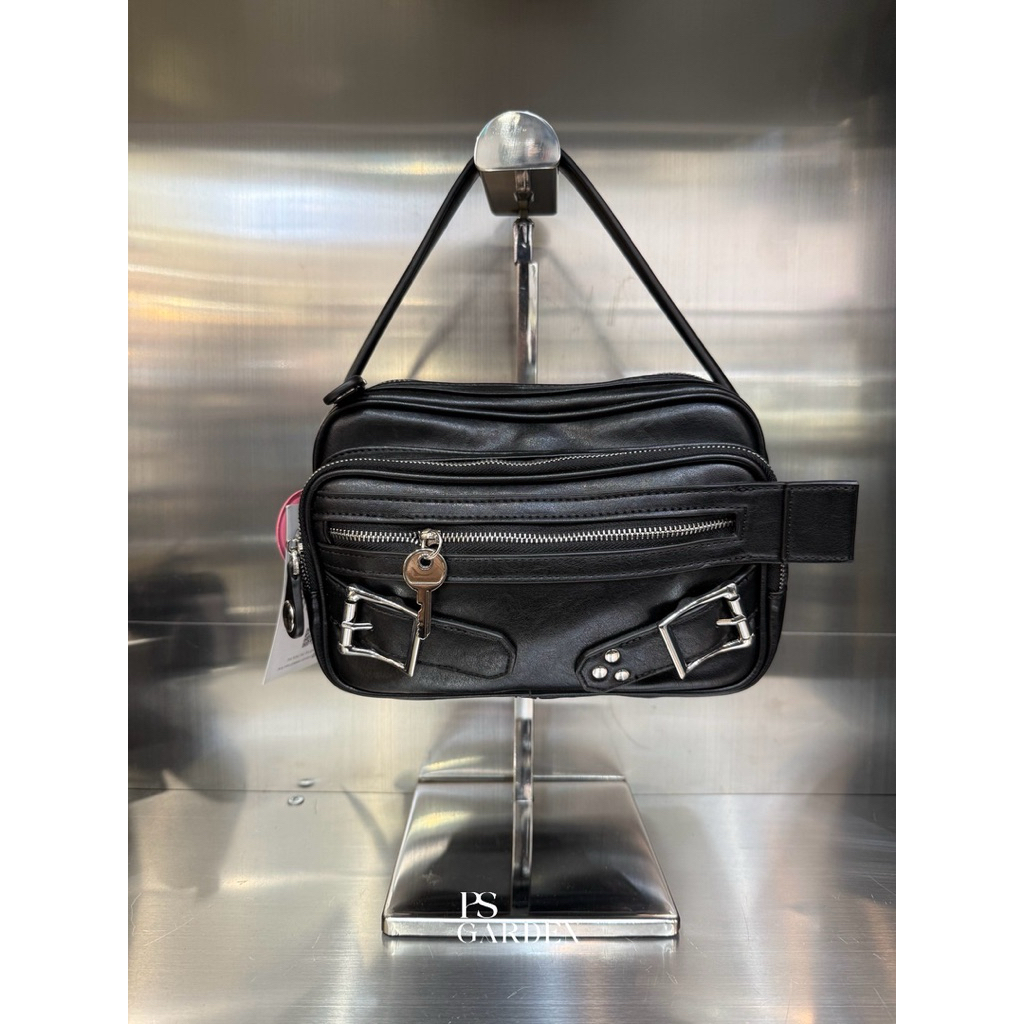 กระเป๋าสะพาย Mini boston bag