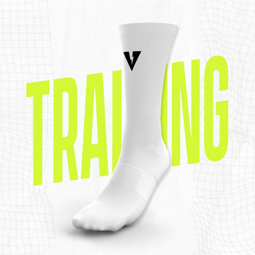 VOLT ถุงเท้ากีฬา ถุงเท้าวิ่ง รุ่น TORQUE 001 V TRAINING SOCKS สีขาว TQ-0222 สำหรับออกกำลังกาย ฟิตเนส
