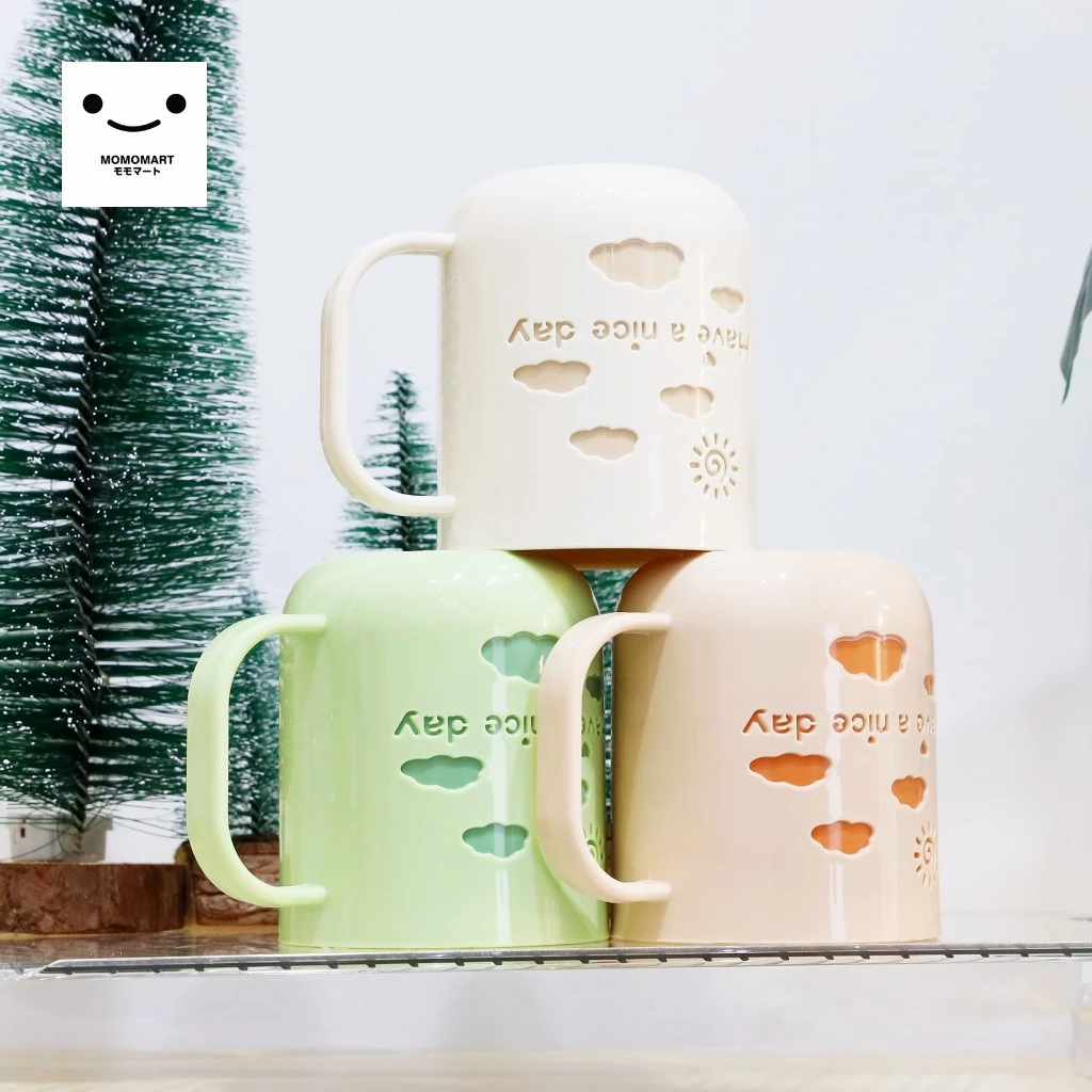MOMOMART แก้วน้ำพลาสติก 470ml แก้วน้ำดื่ม มีหูจับ แข็งแรง ทนทาน รุ่น MD10-011-21