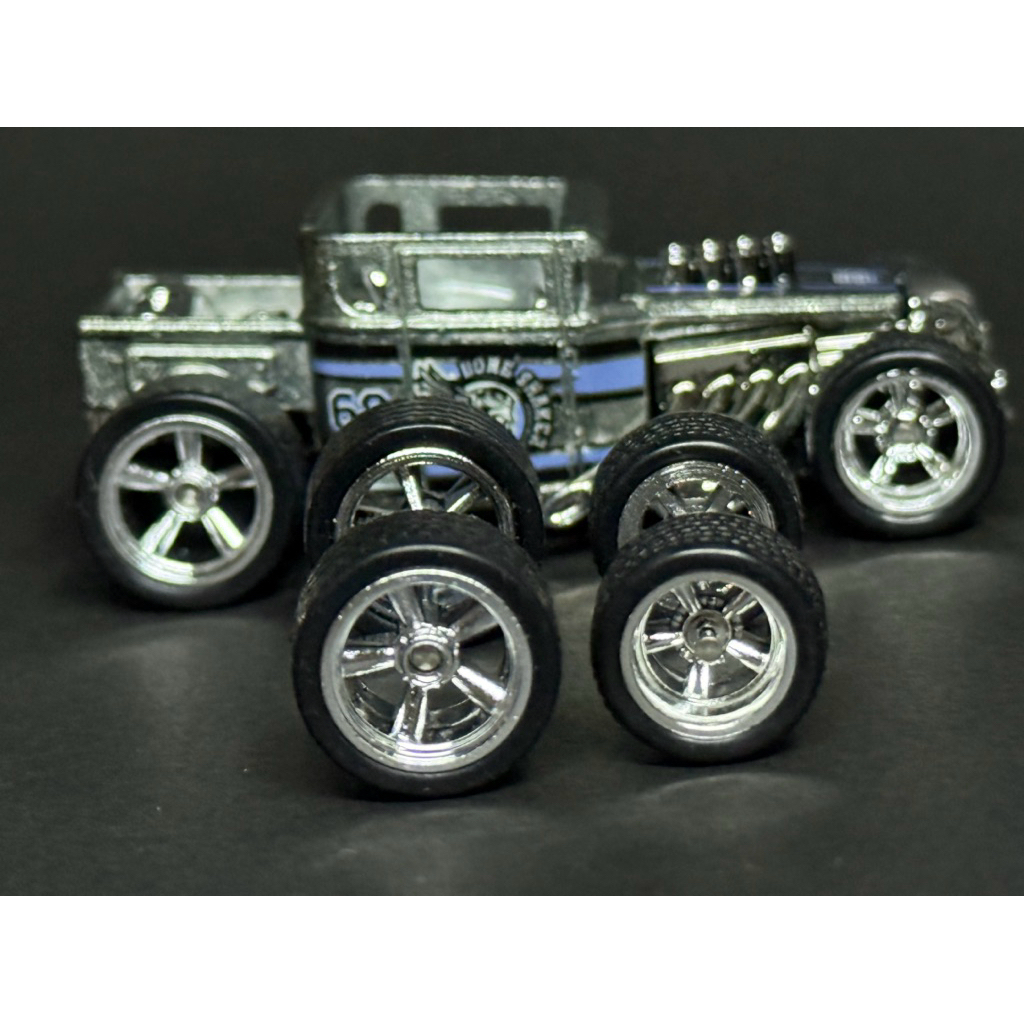 ล้อยาง สำหรับ ปรับแต่ง รถโมเดล 1:64 ล้อหน้า เล็ก ล้อหลัง ใหญ่ ลาย 5 ก้าน สี โครมเมี่ยม แกน ยาว