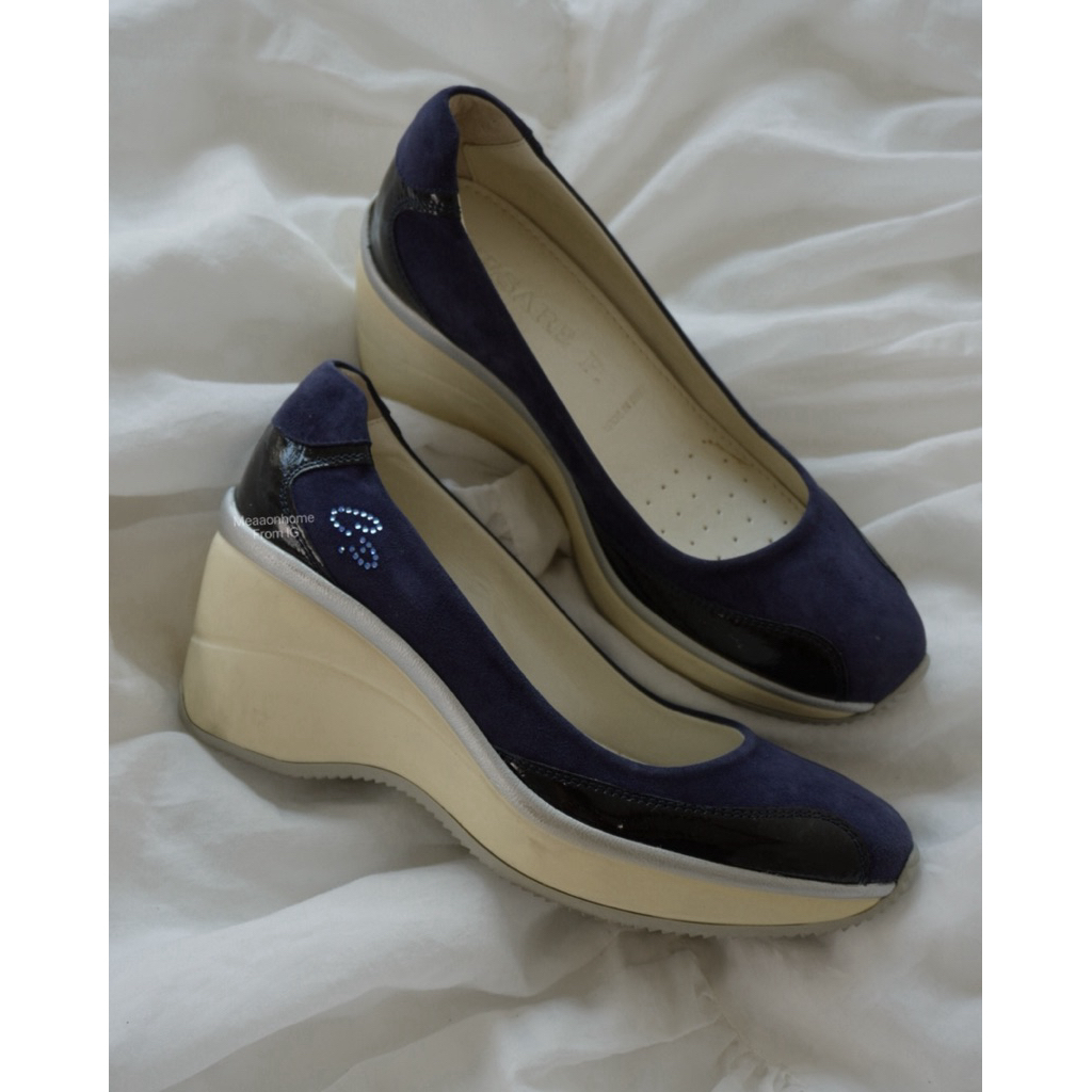 Cesare Paciotti Navy Wedge Heels Made in Italy รองเท้าสวม