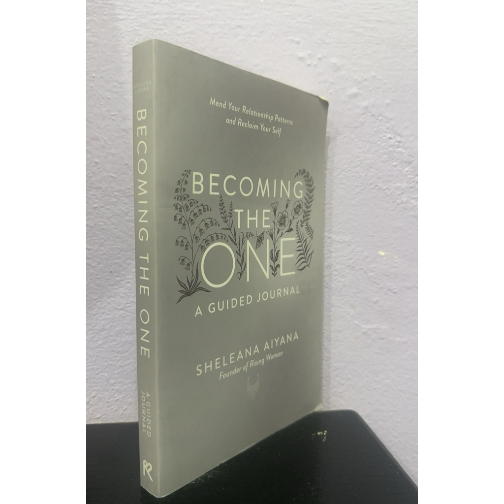 (พร้อมส่ง) หนังสือภาษาอังกฤษ BECOMING THE ONE (T1)