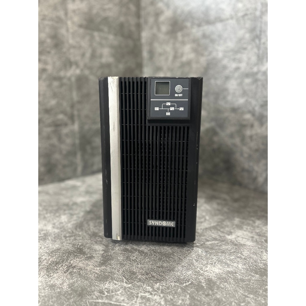 UPS (เครื่องสำรองไฟ) Syndome รุ่น TE-2000A (ไม่มีแบตเตอรี่) มือสองใช้งานปกติ