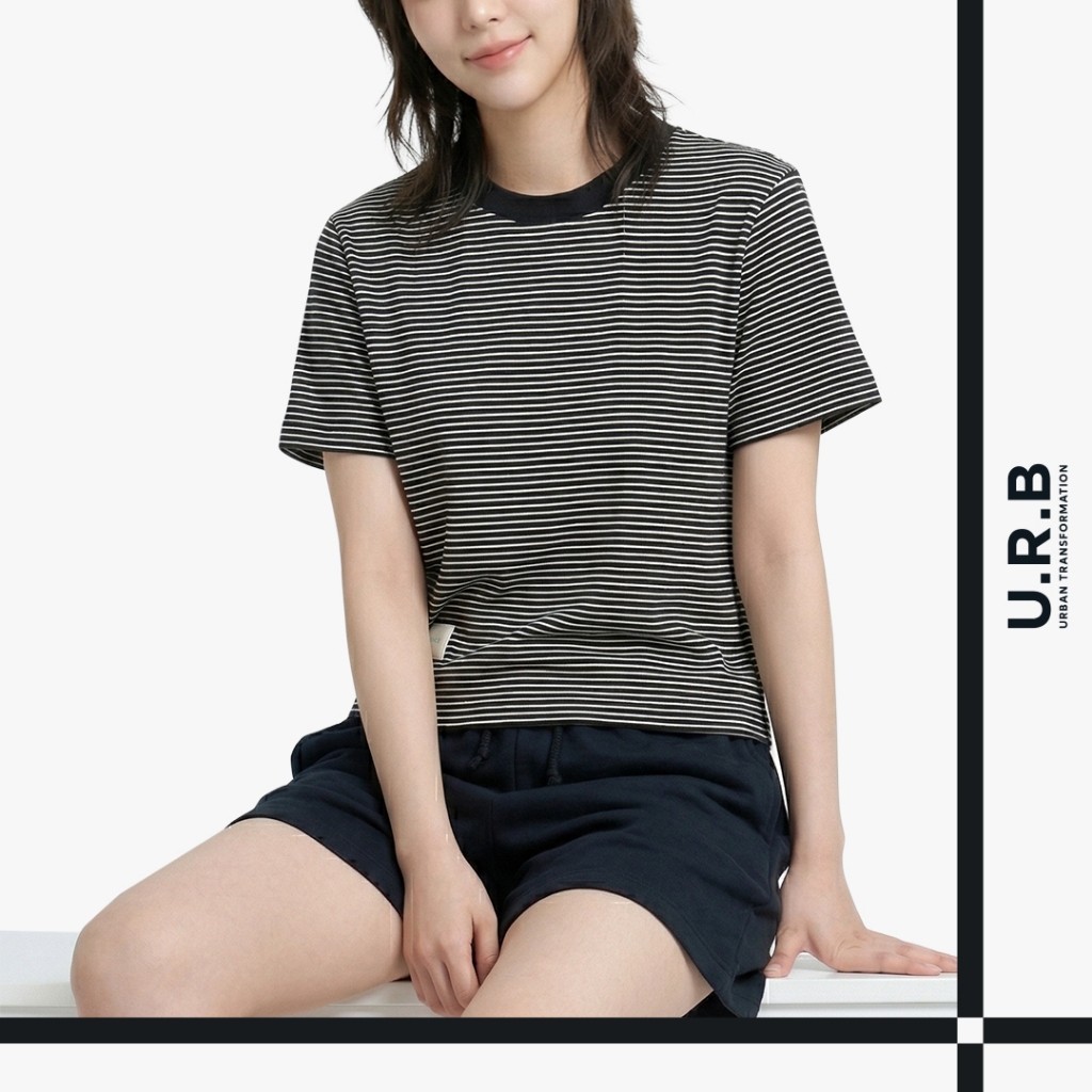 URBAN : WOMEN'S OVERSIZED STRIPED TEE  เสื้อโอเวอร์ไซส์ผู้หญิงลายริ้ว รุ่น 1UTWT1070 สี Black - แบล็ค