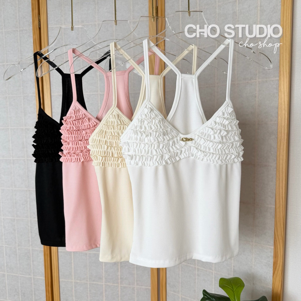 (พร้อมส่ง✨) เสื้อกล้ามแต่งระบายชั้นๆช่วงอก สอยอะไหล่ทองCho ผ้าร่องยืด (รุ่นกล้ามหอย)