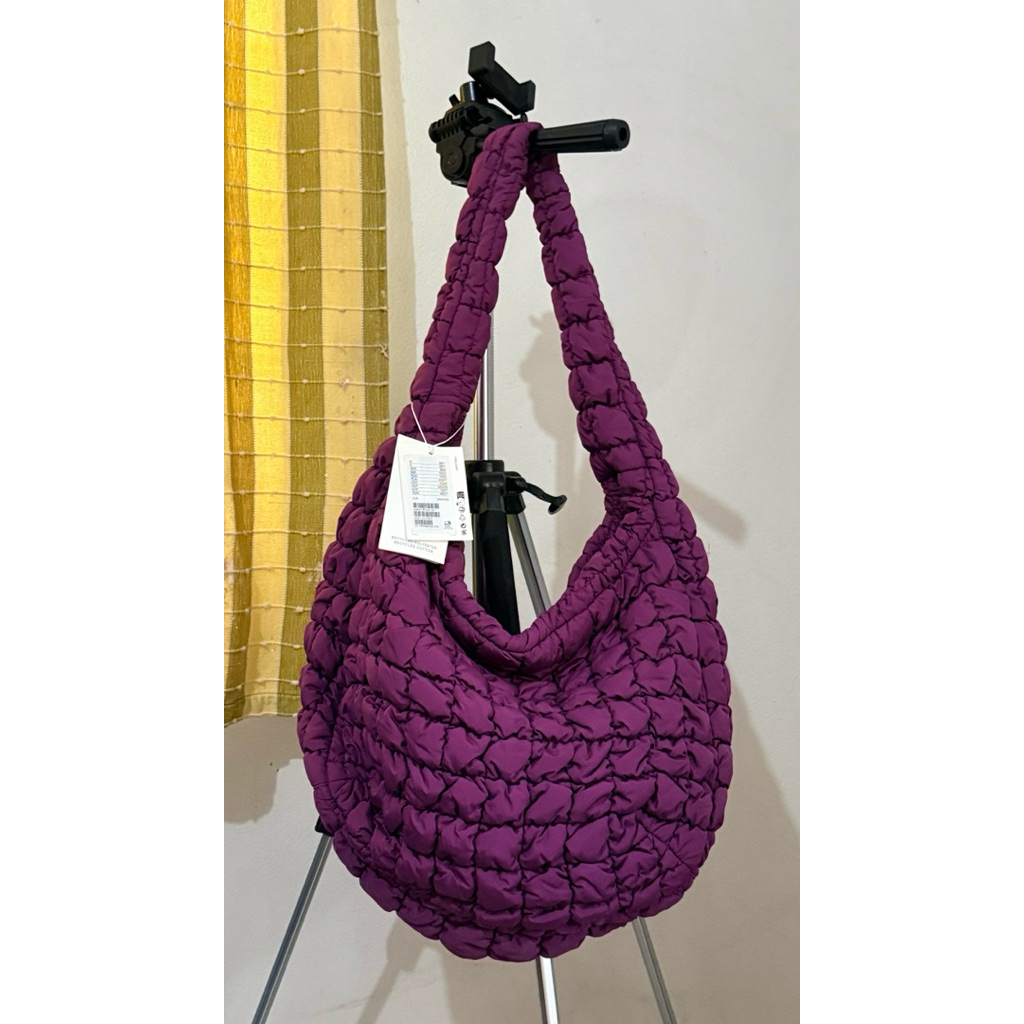 กระเป๋า Cos ของแท้💯บินจากสวีเดน/ New COS Oversized Quilted Crossbody Burgundy กระเป๋าเจนนี่ BLACKPIN