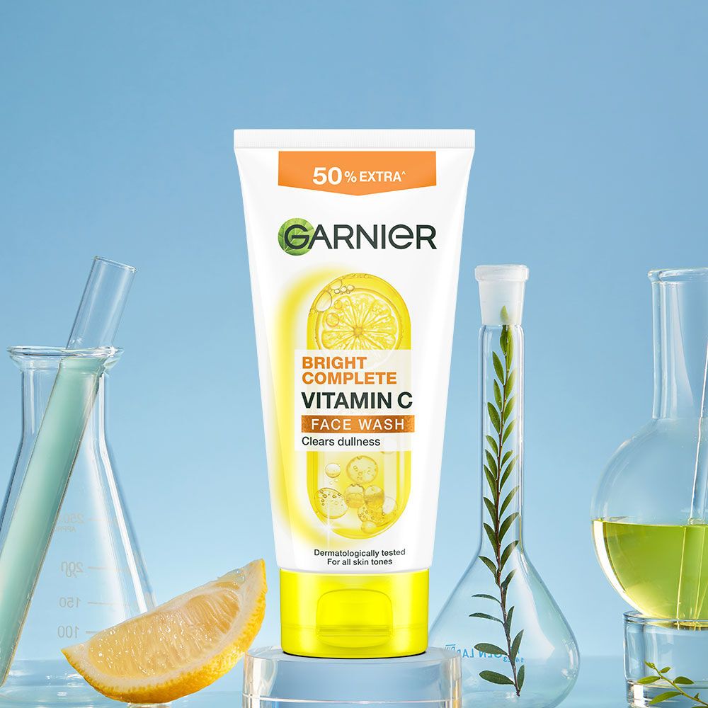 Garnier Bright Complete Vitamin C Face Wash 150ml