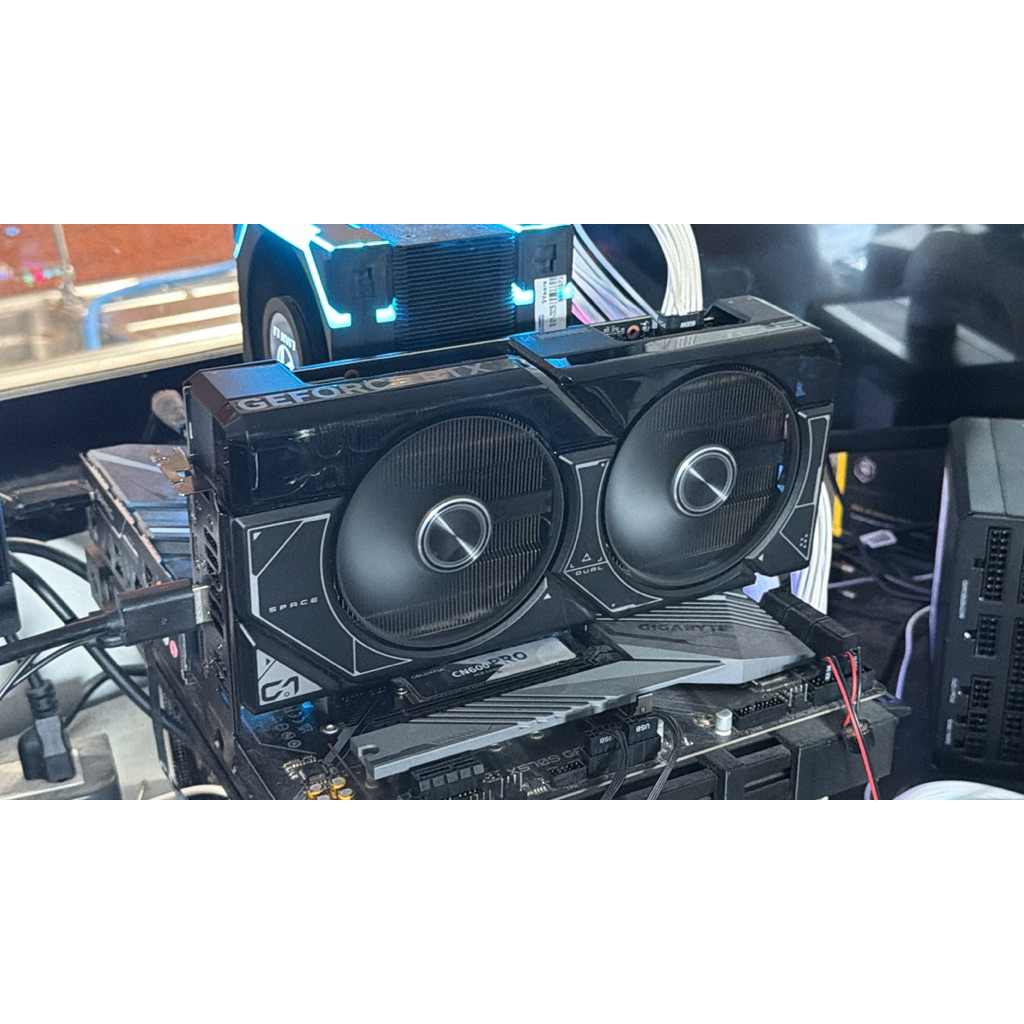 RTX4070SUPER 12GB ASUS DUAL OC มือสอง (มีแต่ตัว)(มีของพร้อมส่ง)